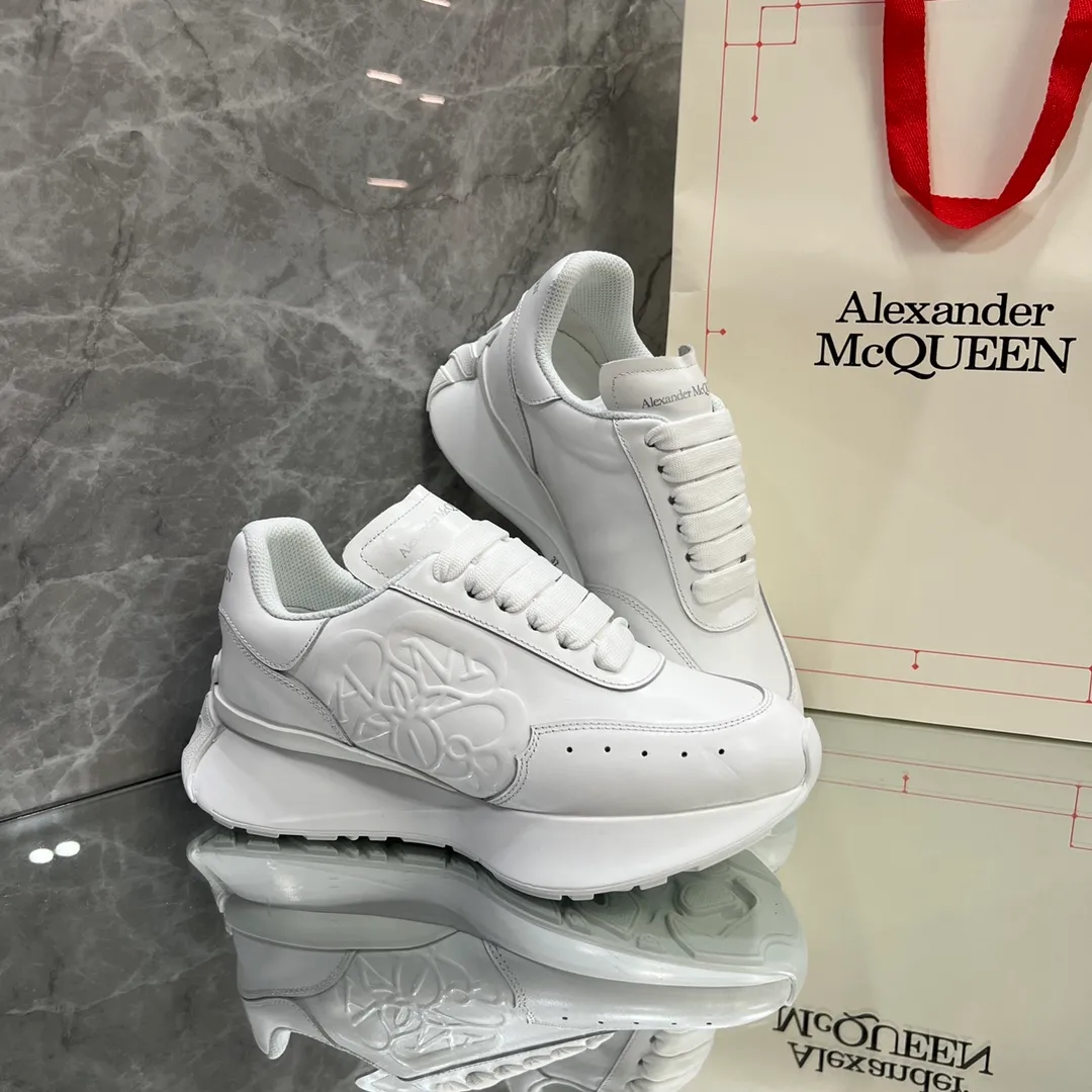 👟👟Ex-factory price 560👟👟 Men's model ➕10 2022🆕New model ❗️Chip version ❗️Ma queen McQueen thick-soled sneakers 🔥The official website is the one that was sold out as soon as it was new ❗️The highest version on the entire network (you can enter the official website by approaching the phone with your left foot😼) code number 34-40